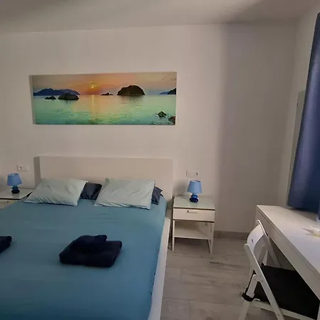 Apartment Oasis Azul, Vista Oceano. Puerto del Carmen (Lanzarote)